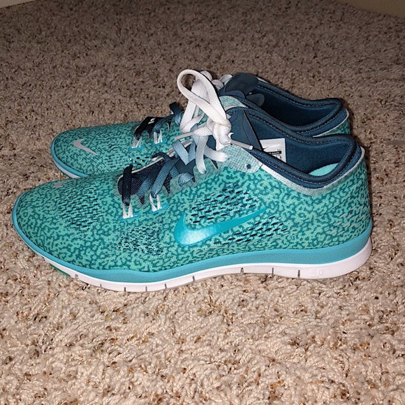 Nike Shoes - Women’s Nike FREE 5.0